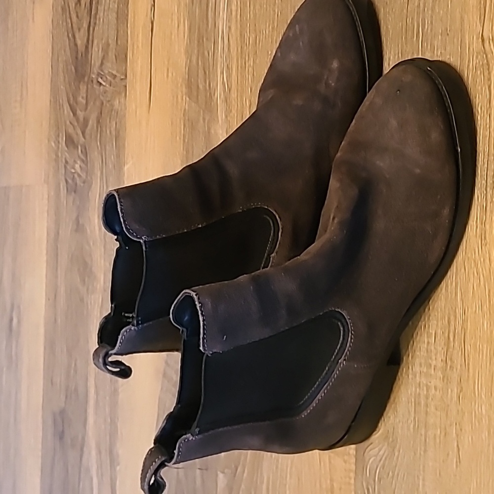 Thursday Boots The Duchess Shadow Grey Suede Size 8.5 Chelsea Ankle Gray Classic